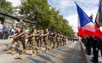 photo du défilé du 14 juillet douai ADLanglet